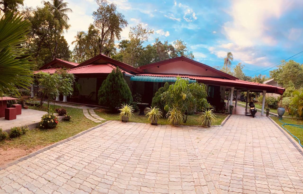 Lal Home Stay Sigiriya Dış mekan fotoğraf